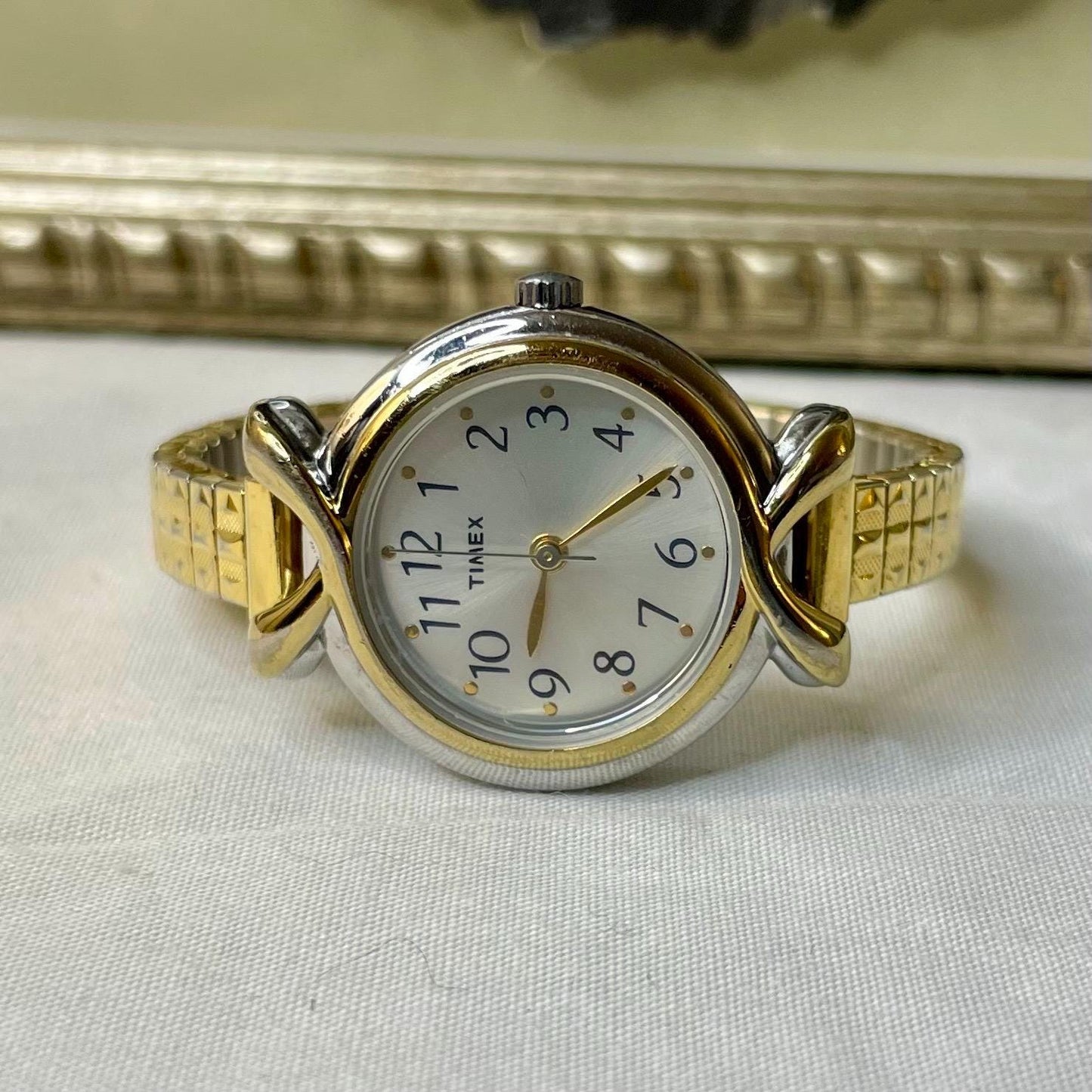 Timex Ladies Watch Gold and Silver Toned 5.25” NON WORKING