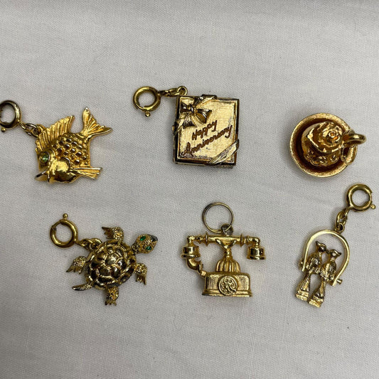 Gold Toned AVON Pitcher and Bowl Charm