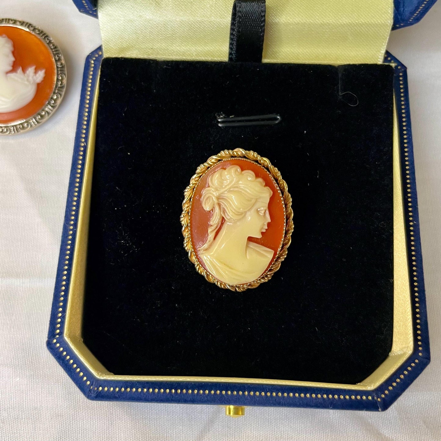 12K Gold FILLED Cameo Brooch or Pendant