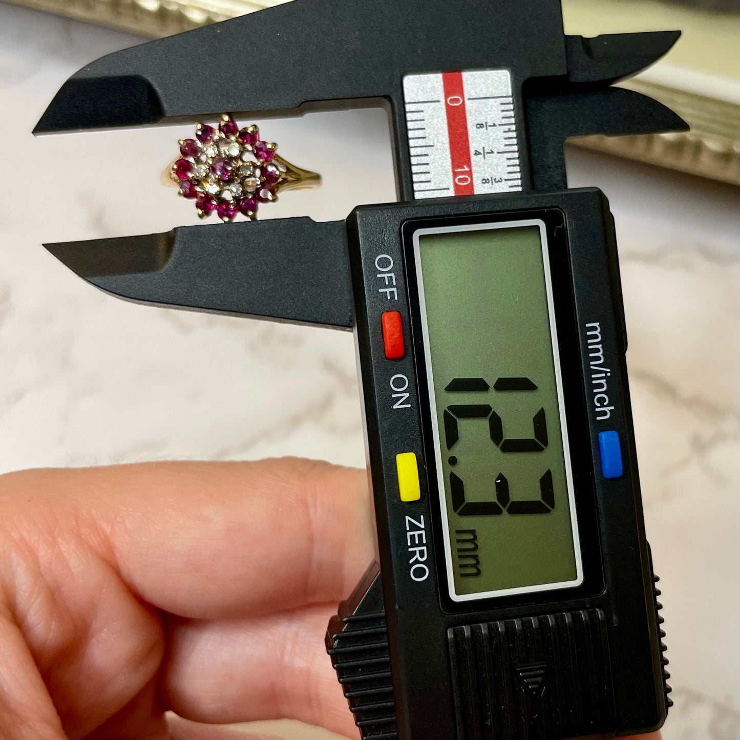 Vintage 10K Solid Gold Ruby Diamond Cluster Ring - Size US 7.25