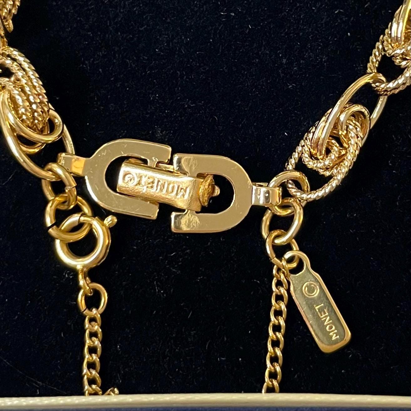 Gold Toned MONET Unique Chain Bracelet 7”