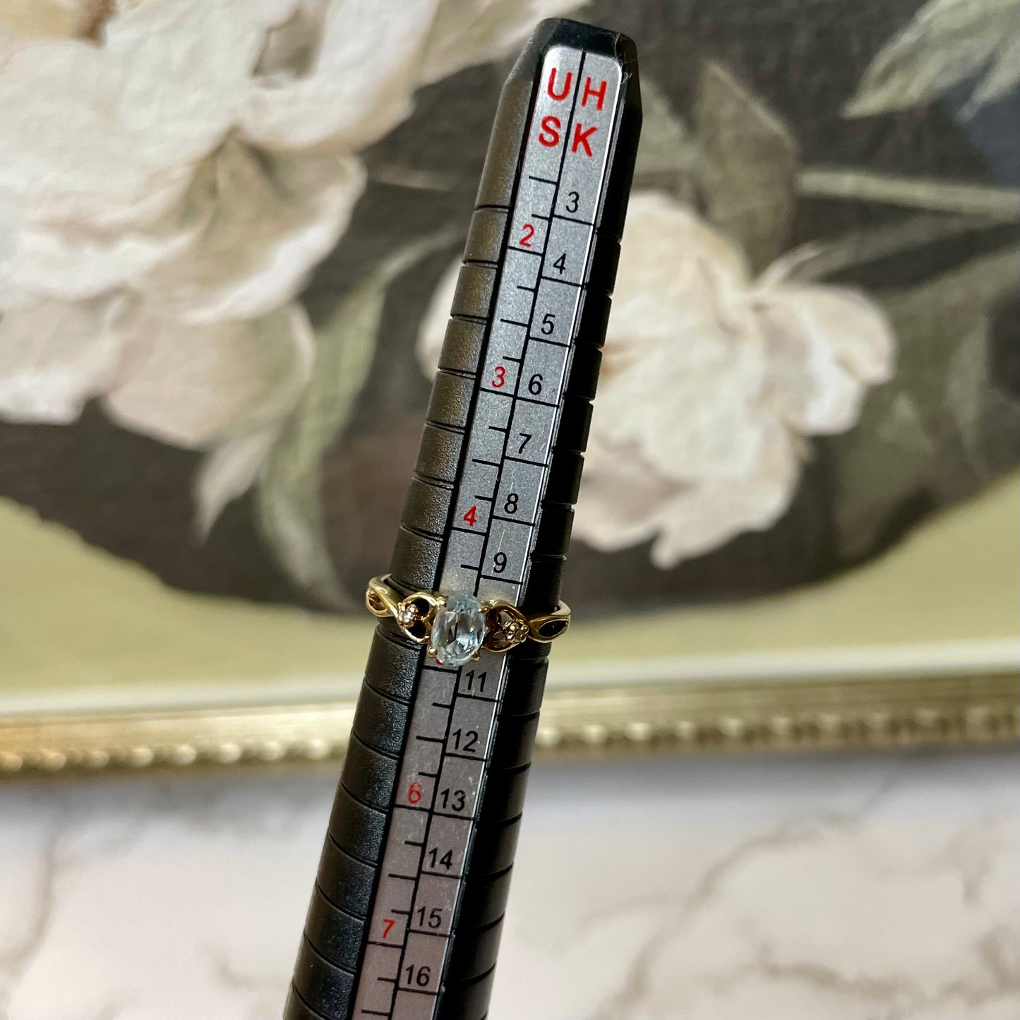 Vintage 10K Yellow Gold Aquamarine Ring with Diamond Accents - Size US 4.75