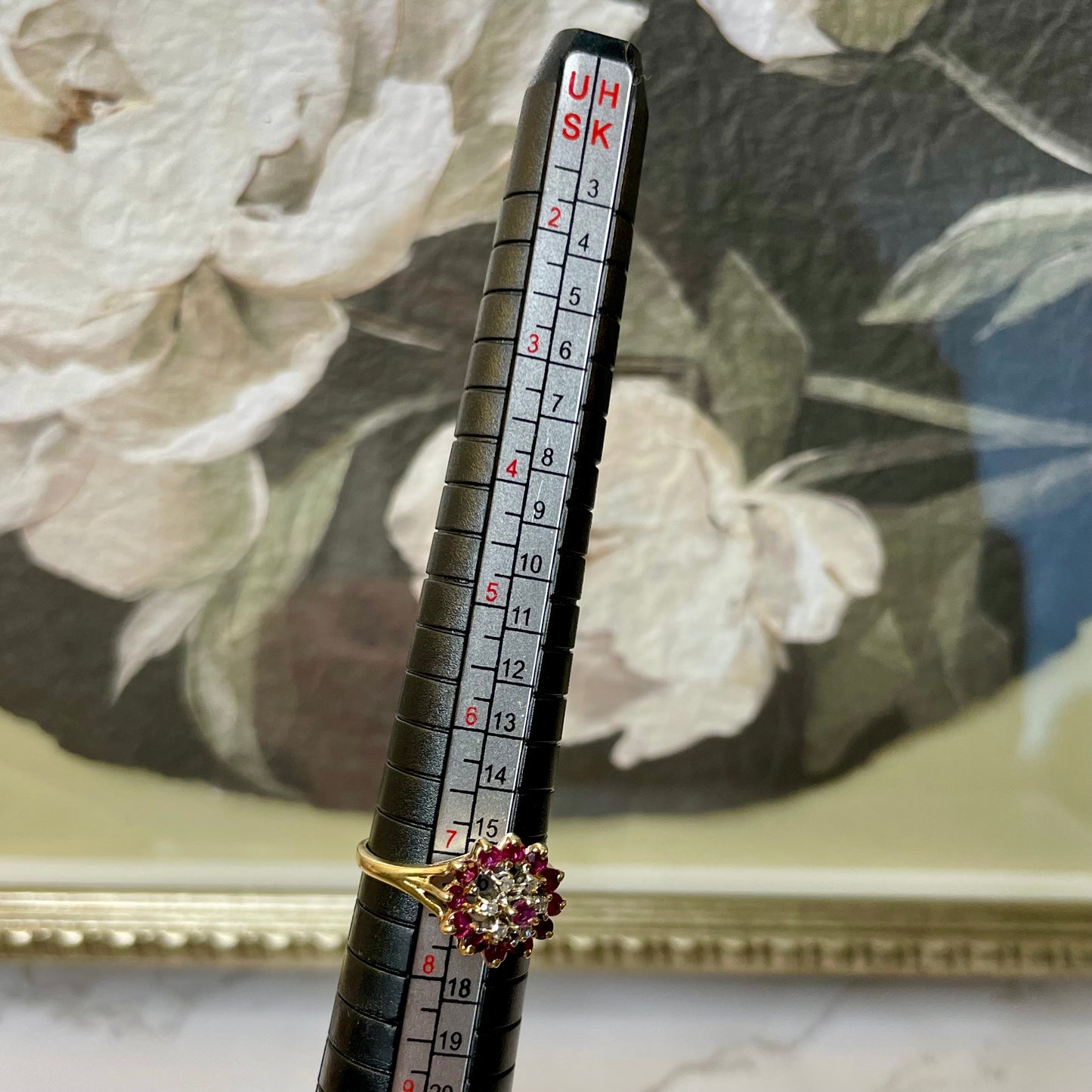 Vintage 10K Solid Gold Ruby Diamond Cluster Ring - Size US 7.25