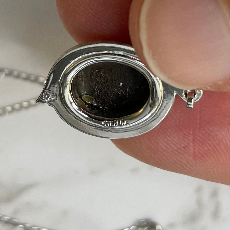 Vintage 925 Silver Mother of Pearl Cameo Pendant Necklace - 16” Long