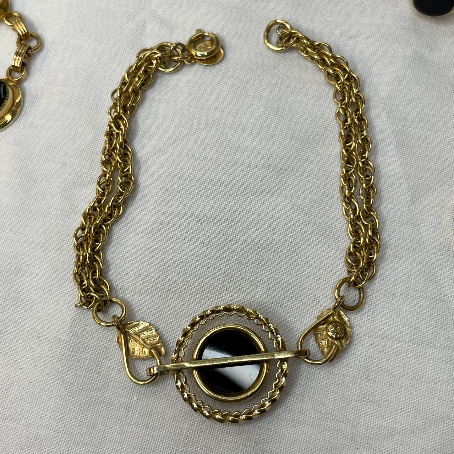 12K Gold FILLED Vintage Onyx and Leaves Bracelet 7.5”
