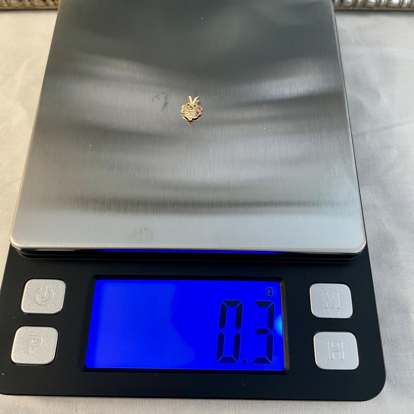 10k Solid Gold Dainty Three-Toned Grapes Pendant