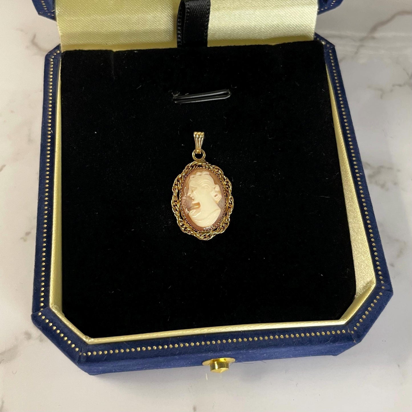 12K Gold FILLED Cameo Pendant - Pendant Only