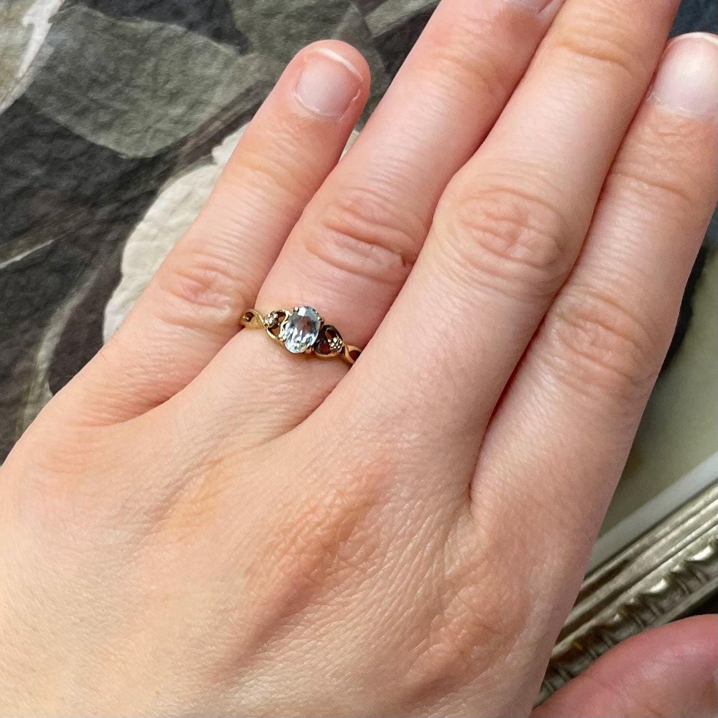 Vintage 10K Yellow Gold Aquamarine Ring with Diamond Accents - Size US 4.75