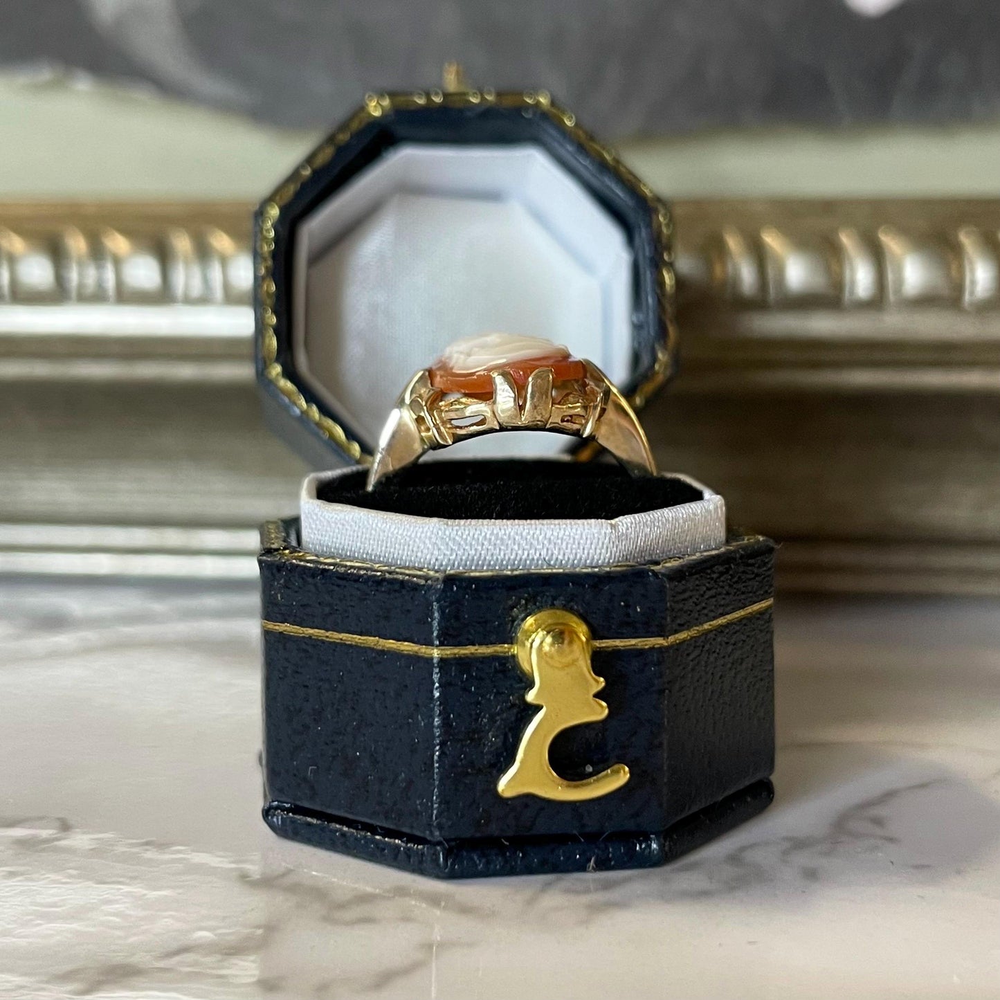 10K Solid Gold Cameo Ring - Size US 5.25